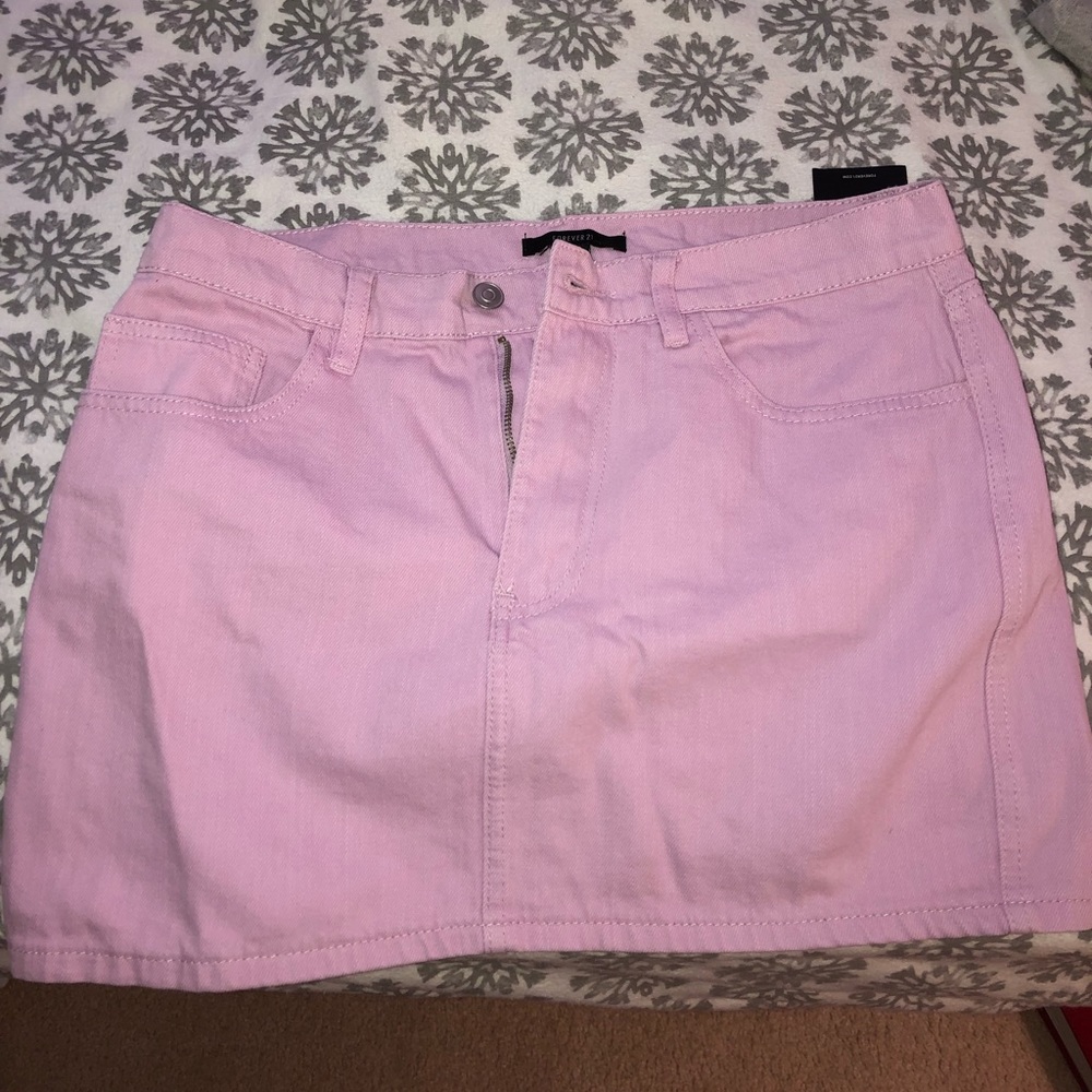 NEW W TAGS Forever 21 Skirt